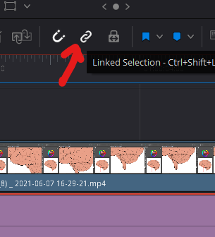 davinci resolve 17 linked clips